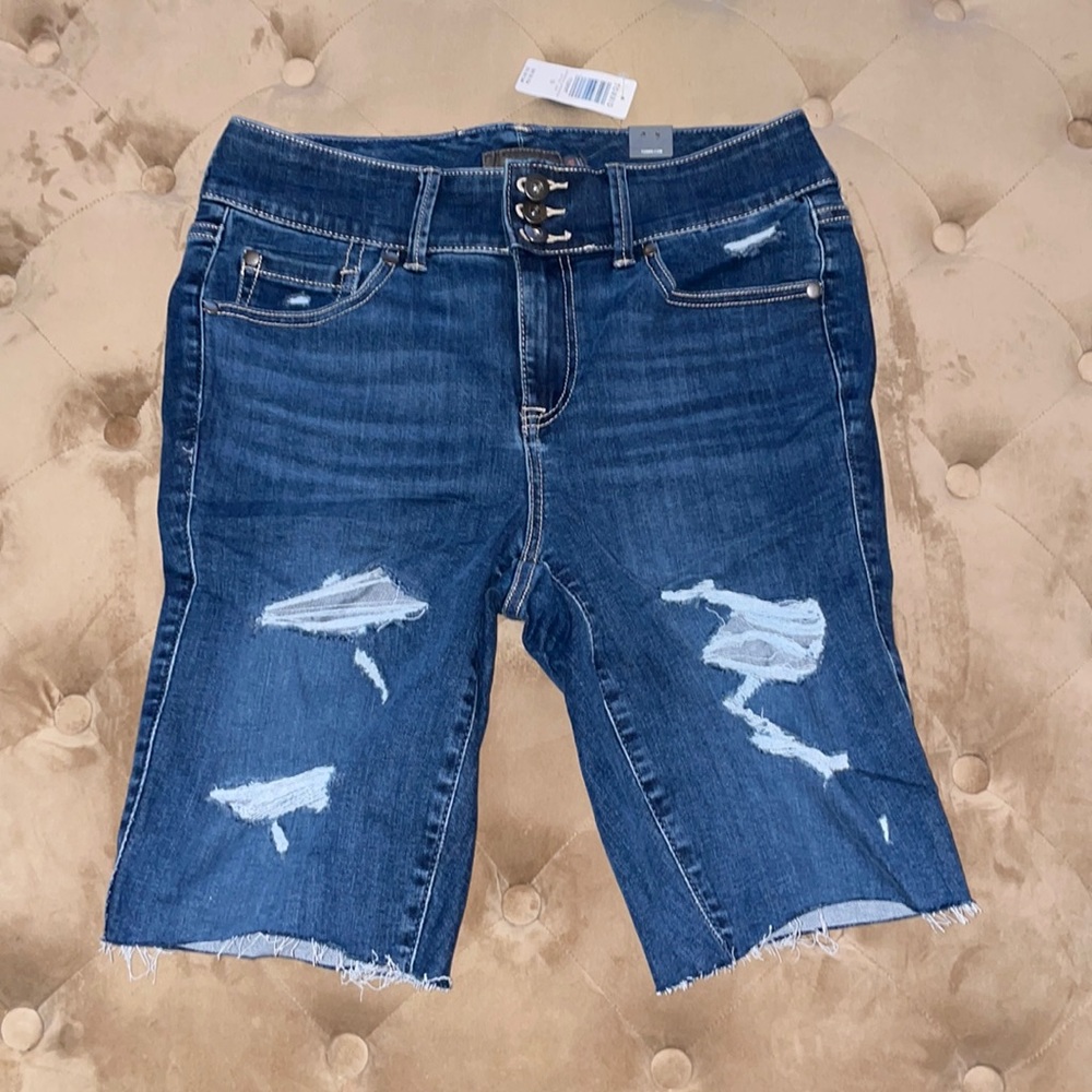 Torrid NWT shorts